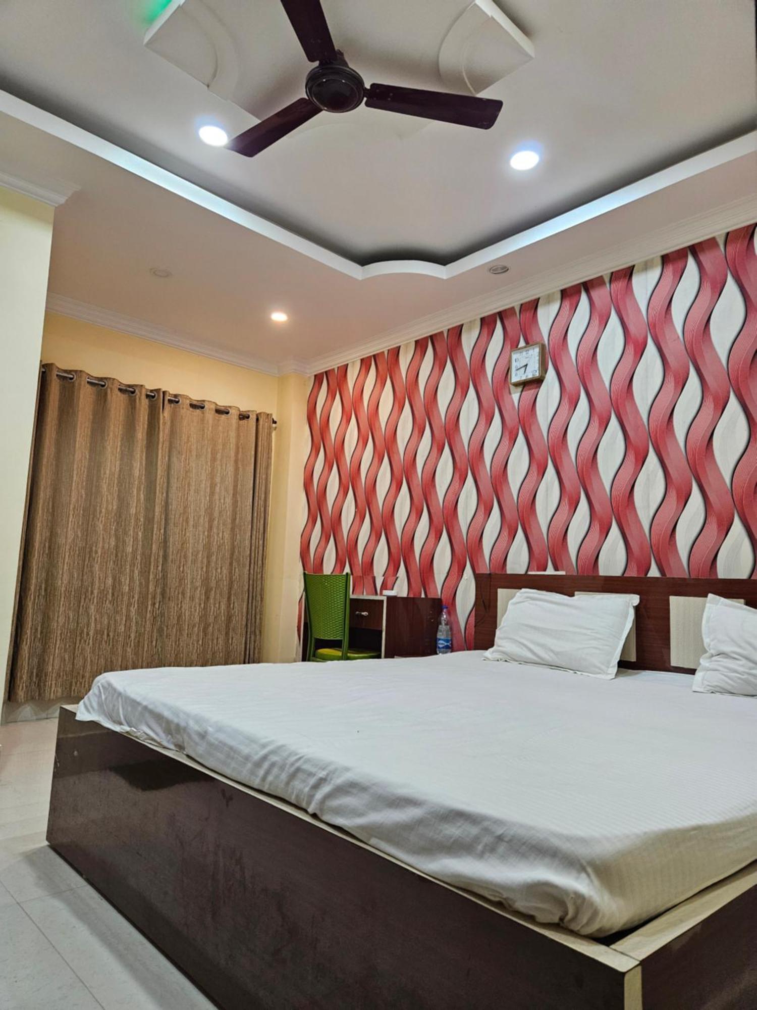 Hotel Royal Sunview Digha  Esterno foto